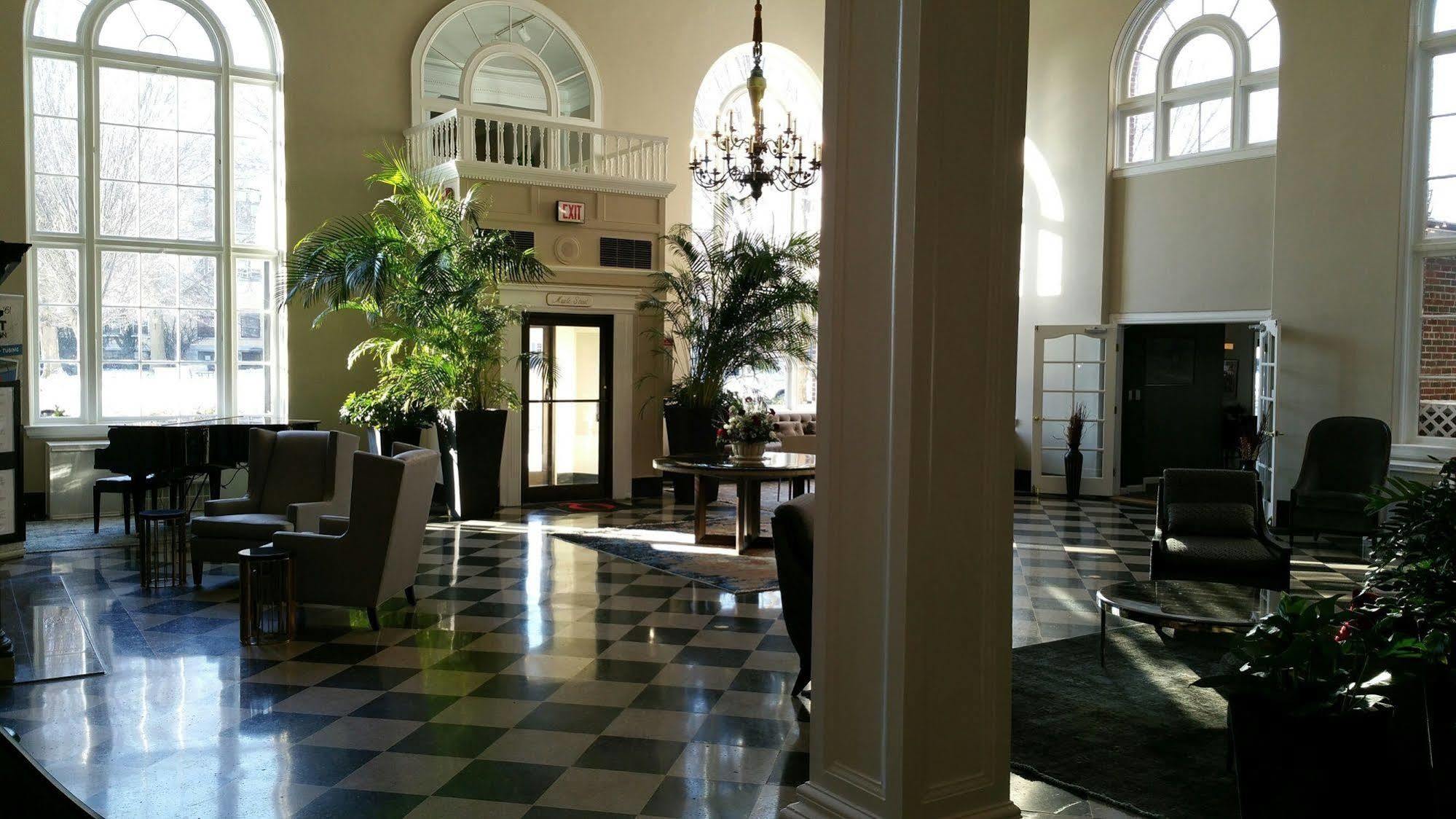 فندق غلينز فولزفي  فندق ذا كوينزبري المظهر الخارجي الصورة